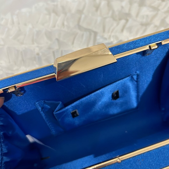 💥PRICE⬇️ Dressy - Blue & Gold Stud Clutch - Small - Picture 5 of 10